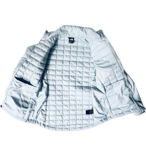 The North Face Women’s ThermoBall Eco Jacket Medium Light Blue Quilted Puffer - Picture 3 of 11